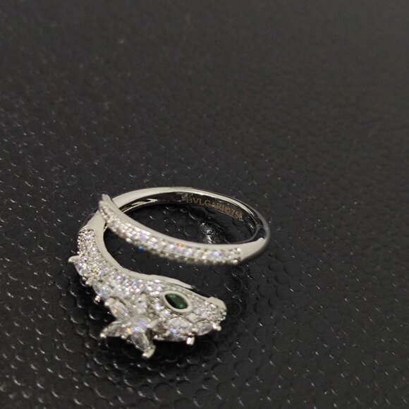 BVLGARI Serpenti Viper 18K Gold Diamond Emerald Ring - Picture 8 of 10